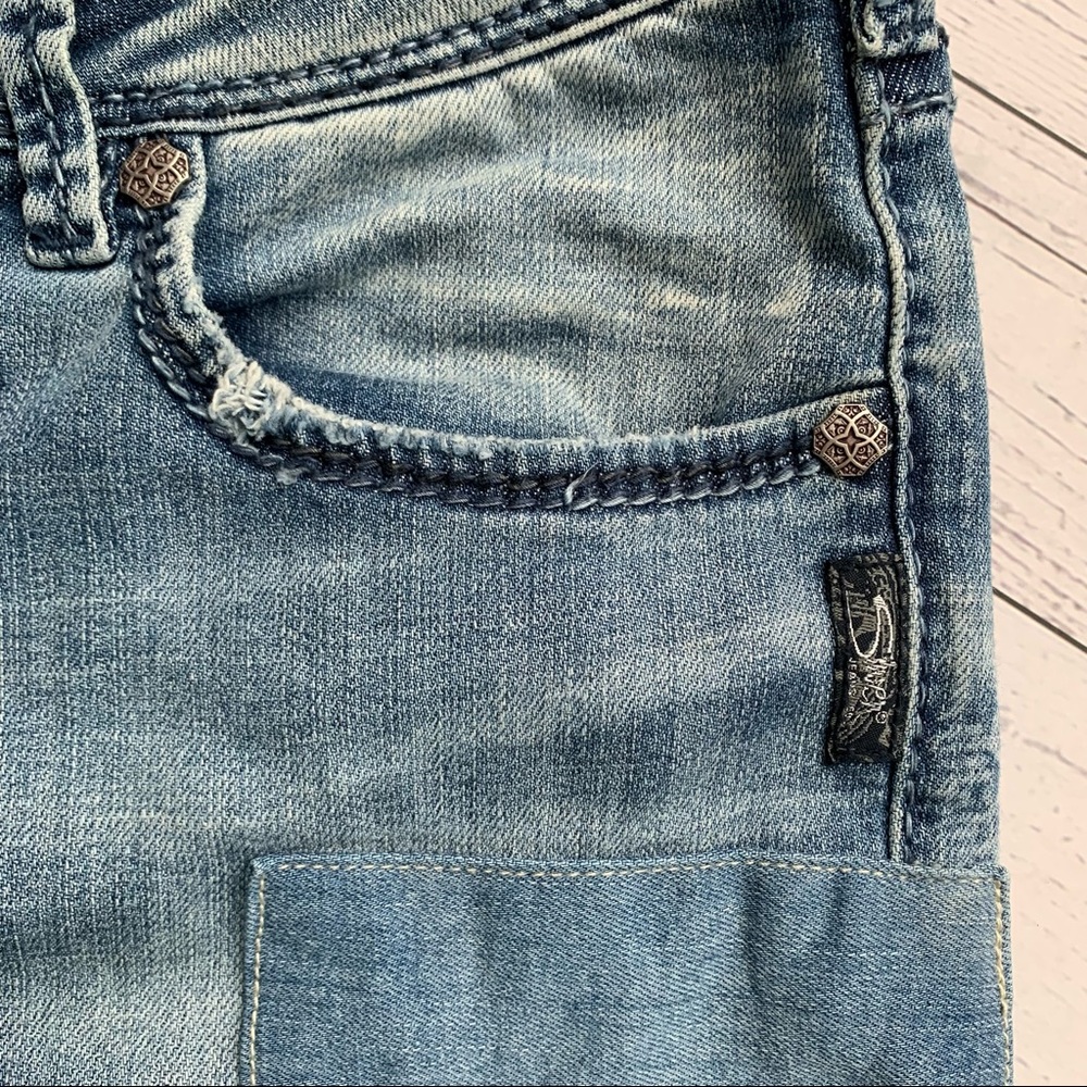 SILVER JEANS Boyfriend patch jeans in size 28
